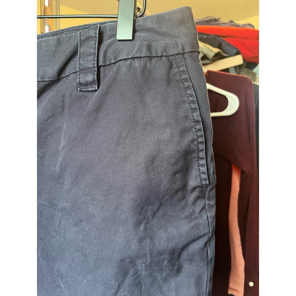 Lands End Fit 2 Navy Shorts size 10P - Picture 2 of 4